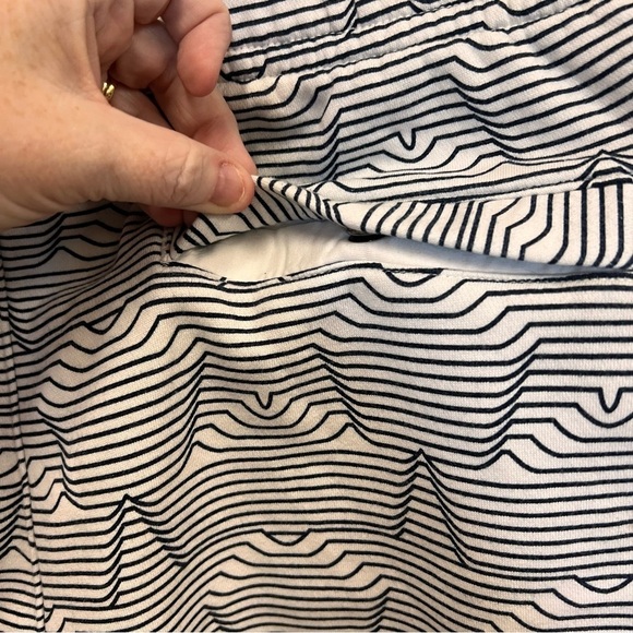 Men’s Nike Americana Fleece Shorts with Drawstring Waist Size XL - Picture 9 of 12